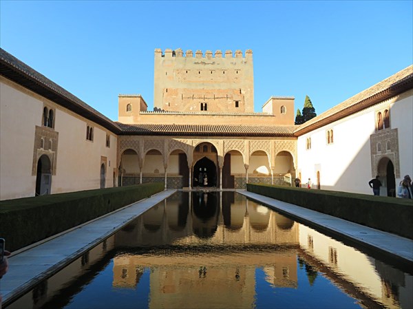 174-Миртовыи двор и башня Комарес, Альгамбра, Гранада